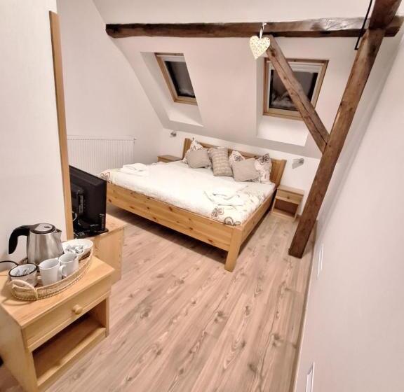 膳宿费 Penzion V Suchu