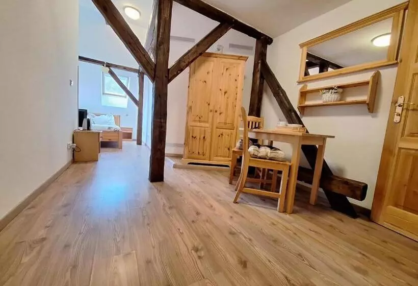 ペンション Penzion V Suchu