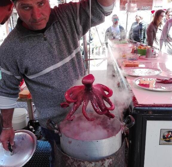 پانسیون Villa Manzella Piscina Privata