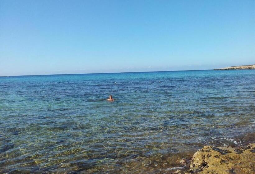 پانسیون Villa Manzella Piscina Privata