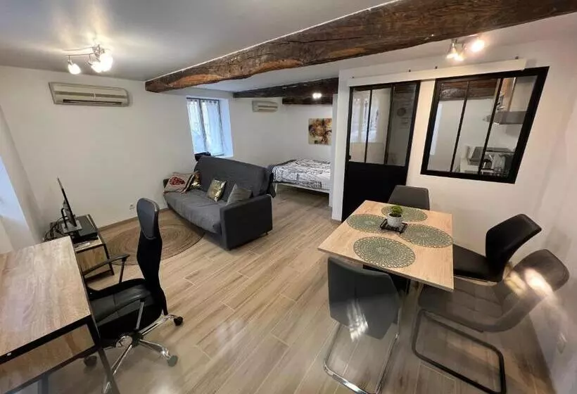 Très Joli Loft De 40 M2 Idéalement Situé