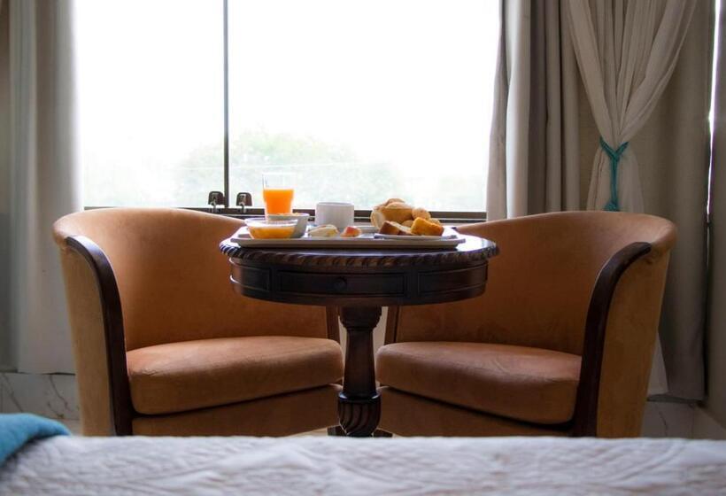 Antonio S Hotel E Spa Airport