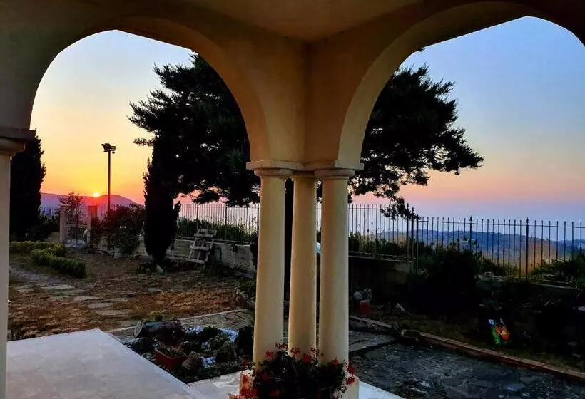 ベッドアンドブレックファースト Domus Mare Cilento