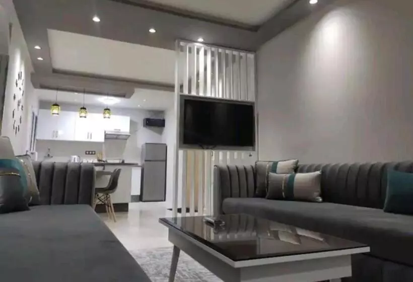 Elegant Apartment With Air Conditioner For A Great Stay