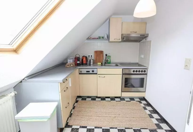 Fullhouse   Eisenach   K70 Apartments   Washing Machine   Smarttv