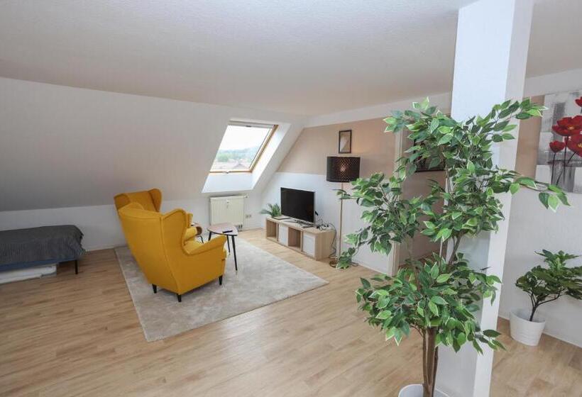 Fullhouse Eisenach K70 Apartments Washing Machine Smarttv