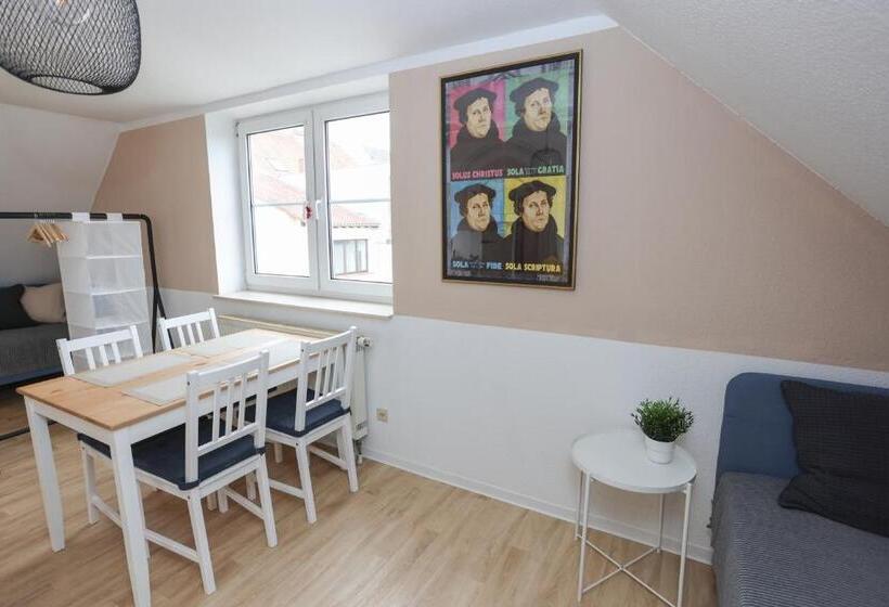 Fullhouse Eisenach K70 Apartments Washing Machine Smarttv