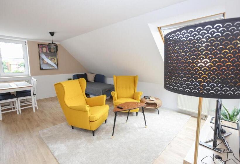 Fullhouse Eisenach K70 Apartments Washing Machine Smarttv