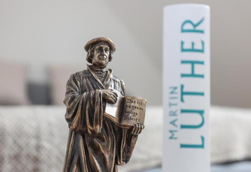 Fullhouse Eisenach K70 Apartments Washing Machine Smarttv