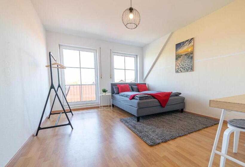 Fullhouse Eisenach K70 Apartments Washing Machine Smarttv