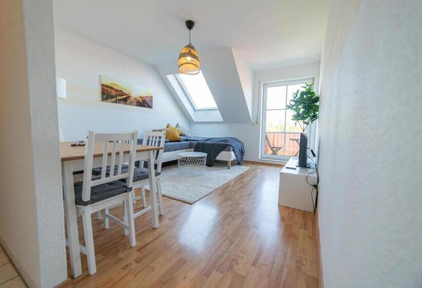 Fullhouse Eisenach K70 Apartments Washing Machine Smarttv