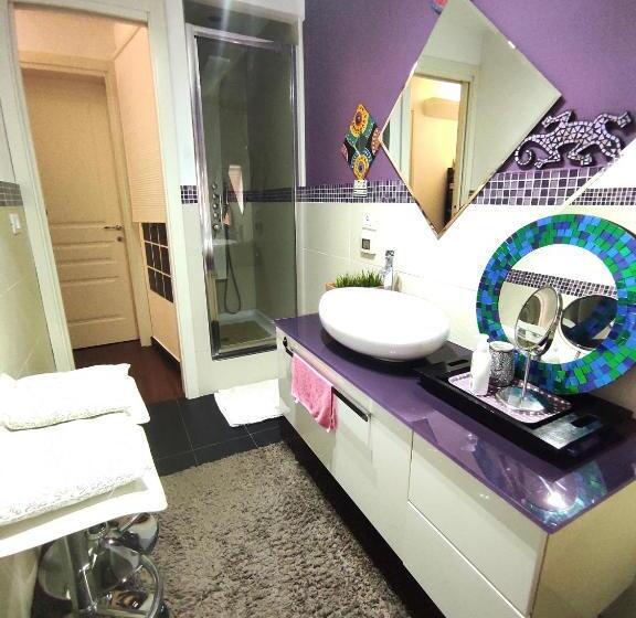 Happy House In Genova N.010025 Lt 2727