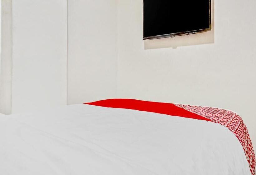 Szálloda Oyo 90692 Point Hostel