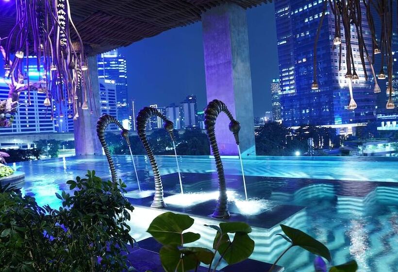 Hotel The Orient Jakarta, A Royal Hideaway