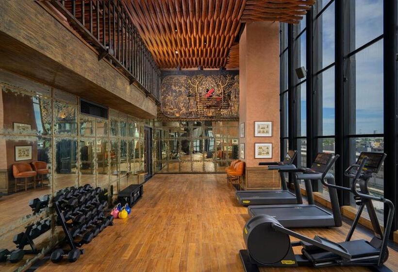 Hotel The Orient Jakarta, A Royal Hideaway