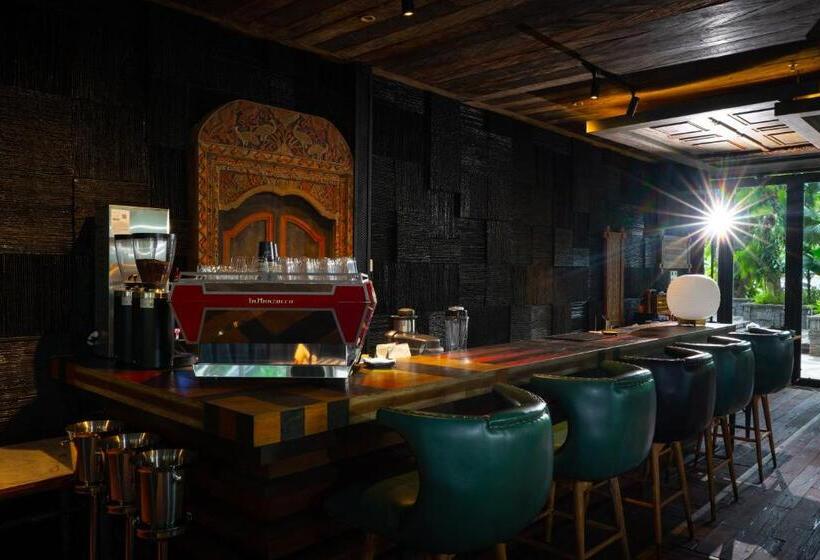 Hotel The Orient Jakarta, A Royal Hideaway