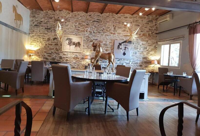 ペンション Restaurant Et Chambres D Hôtes La Ferme De Cornadel