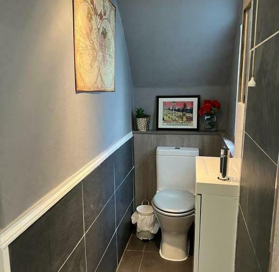 پانسیون Weslie Guest House