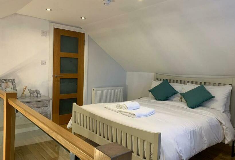 پانسیون Weslie Guest House
