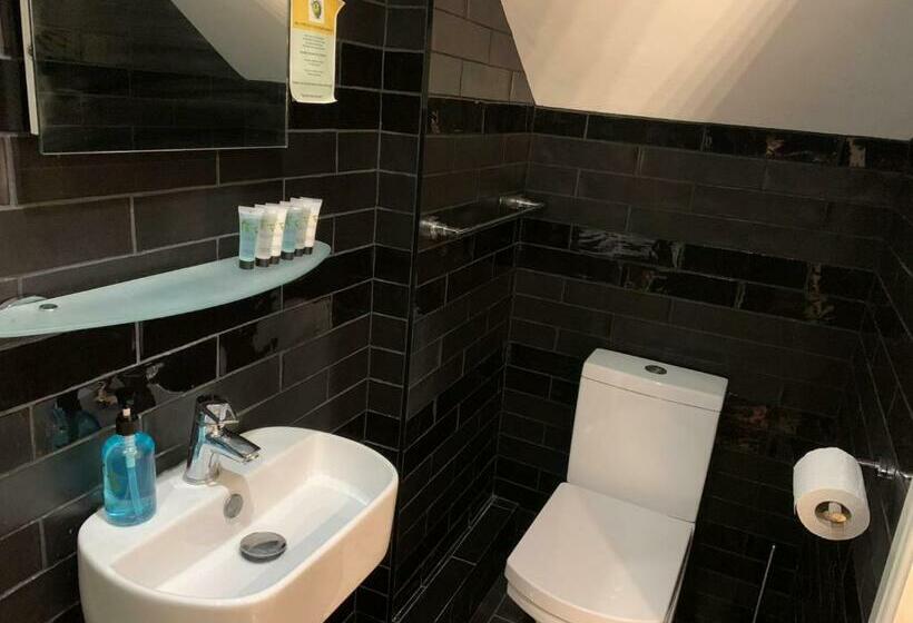 پانسیون Weslie Guest House