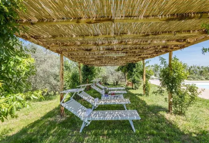 Podere Pratovecchio 14&2, Emma Villas