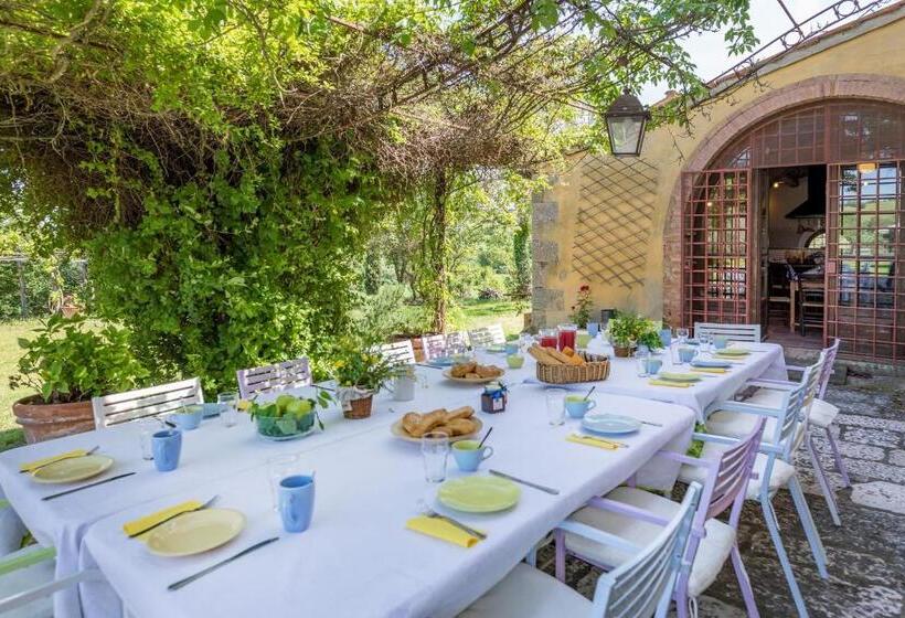 Podere Pratovecchio 14&2, Emma Villas