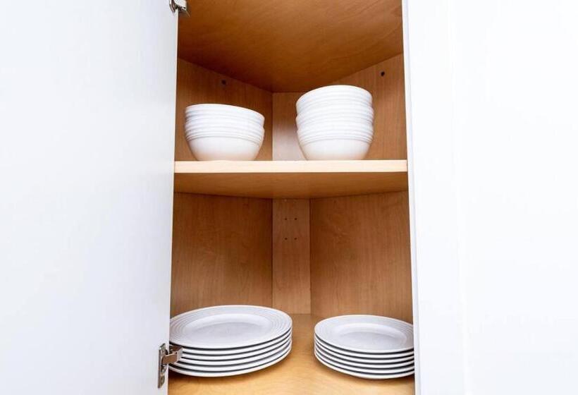 The Palms At Middle River Terrace 4