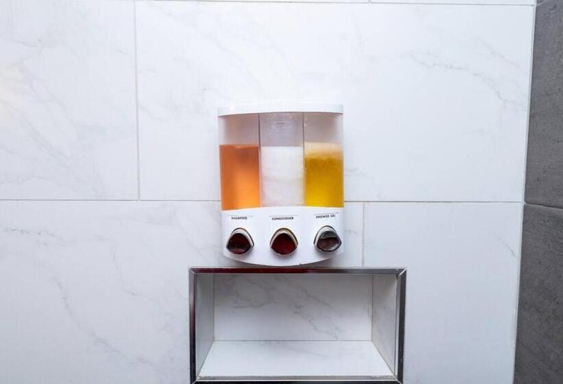 The Palms At Middle River Terrace 4