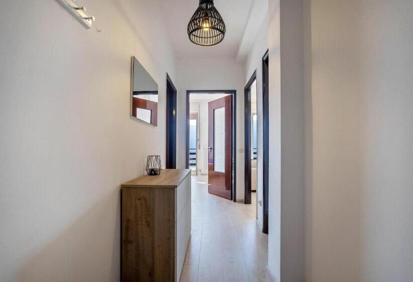 Wohnung Mit Grandiosem Ausblick