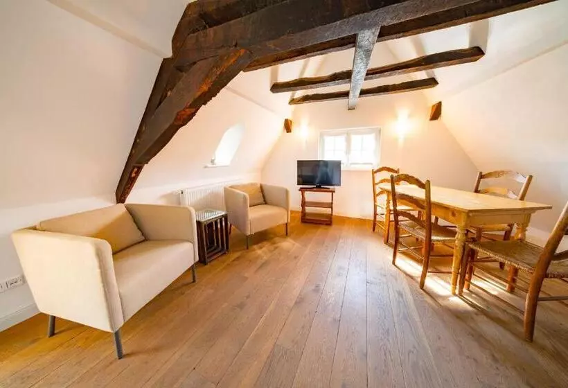 Retkeilymaja Gästehaus Ratsschänke