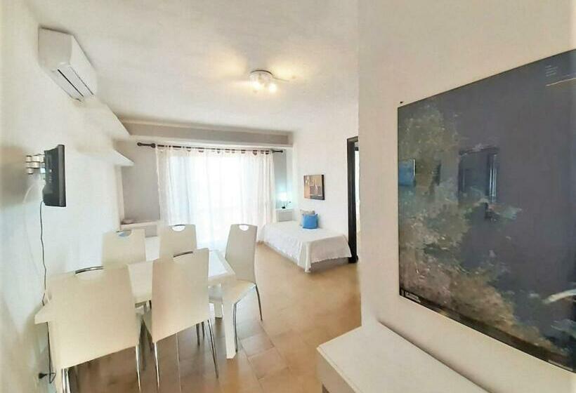 Baia De Bahas Residence