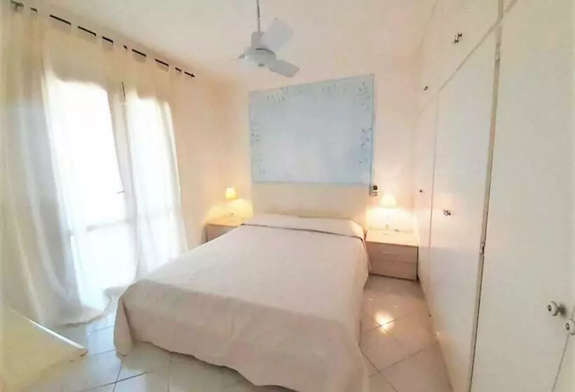 Baia De Bahas Residence