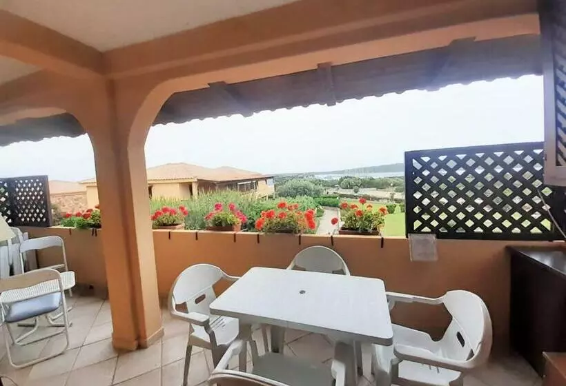 Baia De Bahas Residence