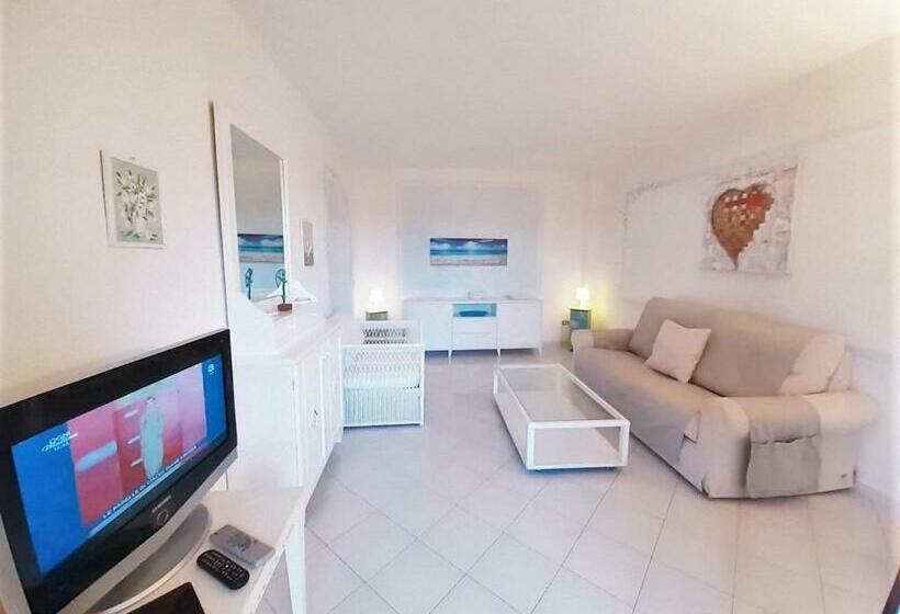 Baia De Bahas Residence