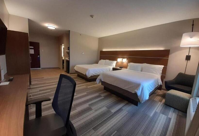 هتل Holiday Inn Express Trincity, An Ihg