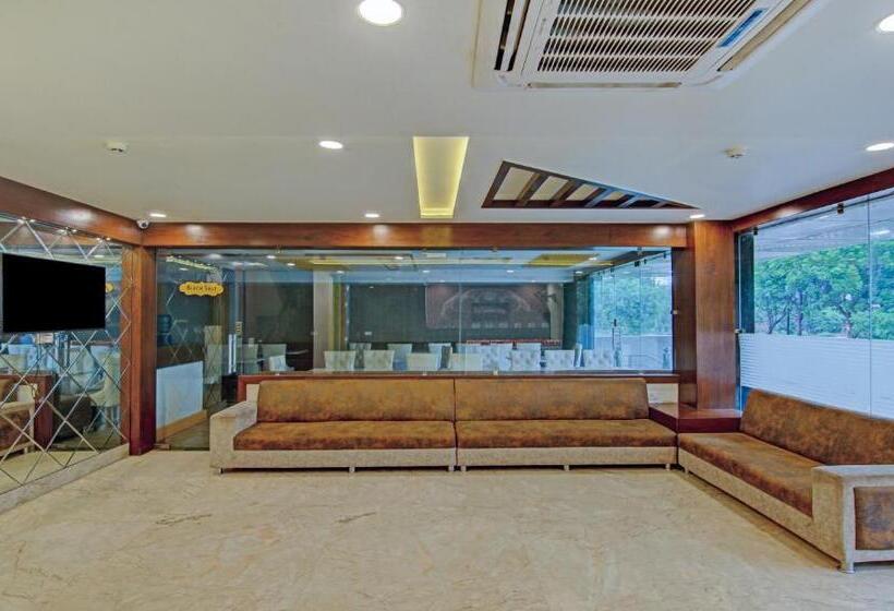 Hotel Treebo S G Grand