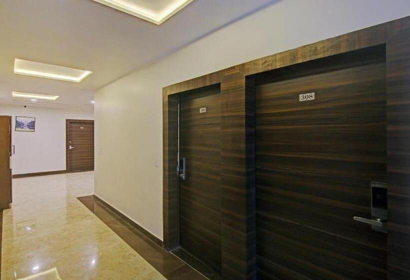 Hotel Treebo S G Grand