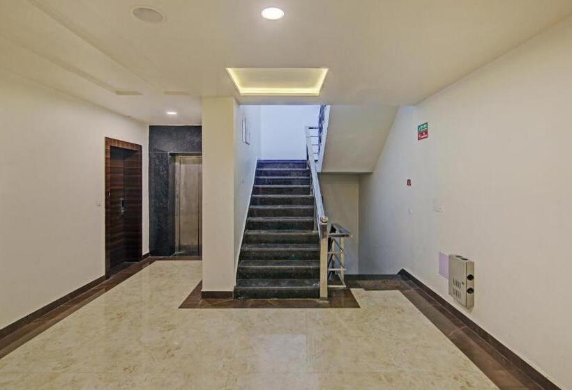 Hotel Treebo S G Grand