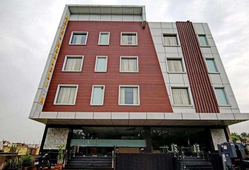 Hotel Treebo S G Grand