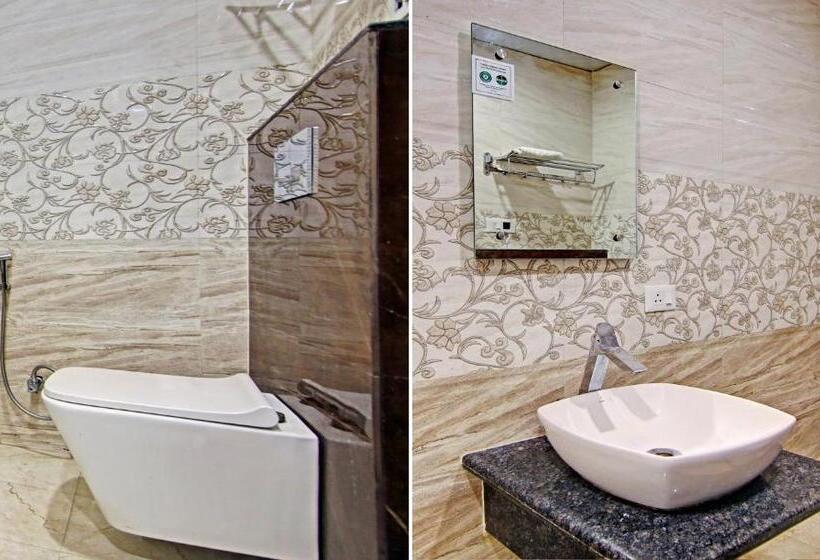 Hotel Treebo S G Grand