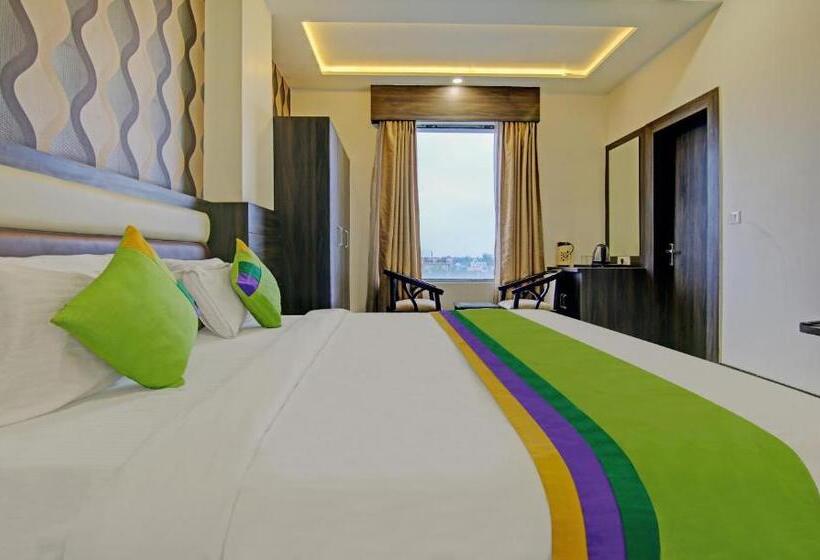 Hotel Treebo S G Grand