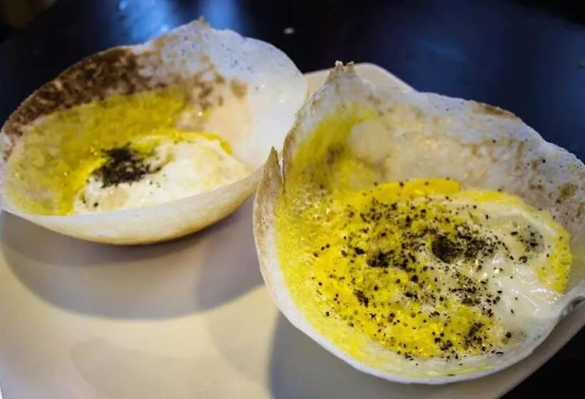 Majatalo Man Guest Polonnaruwa