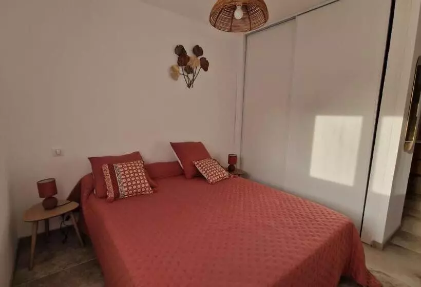 Petite Maison En Pierre