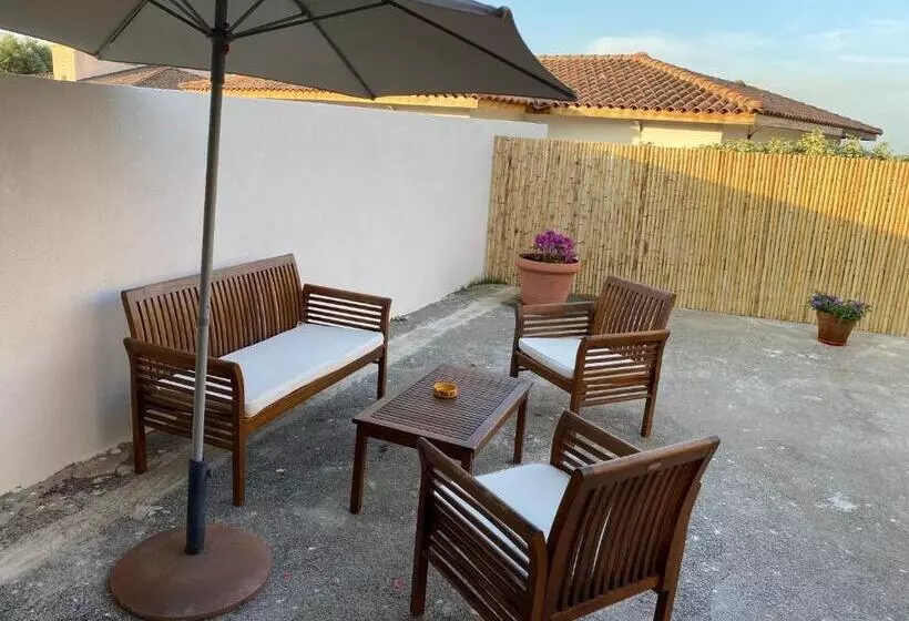 Petite Maison En Pierre