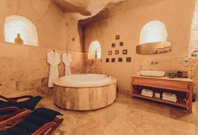 Hotelli Peristyle Cave Cappadocia  Special Class