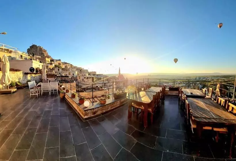 Hotelli Peristyle Cave Cappadocia  Special Class