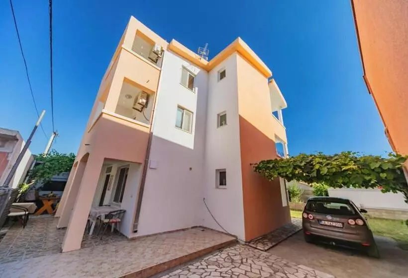 پانسیون Guest House Edita