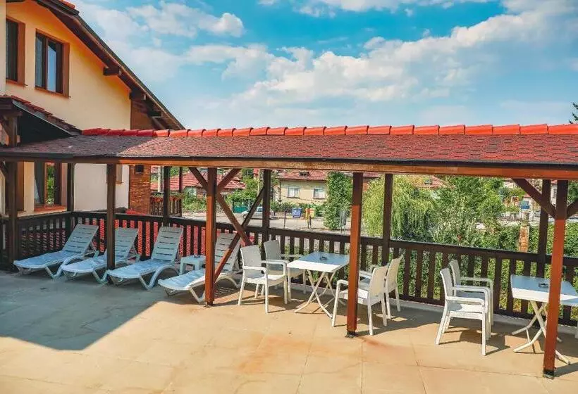 ユースホステル стаи за гост хит хаус и спа