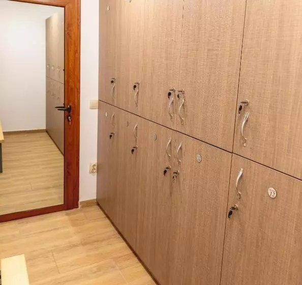 ユースホステル стаи за гост хит хаус и спа