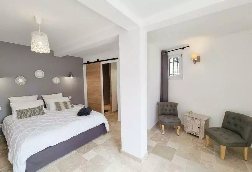 Aamiaismajoitus (B&B) Cosy En Provence   Piscine Chauffée De Mai à Septembre